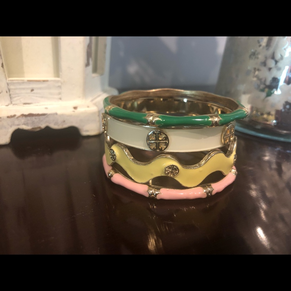 Set of 4 Multicolor Bangle Bracelets